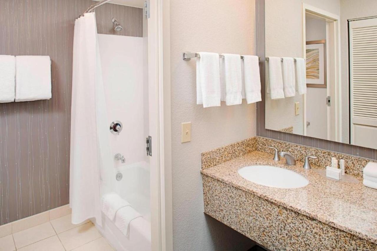 Courtyard By Marriott Tucson Williams Centre Ξενοδοχείο Εξωτερικό φωτογραφία